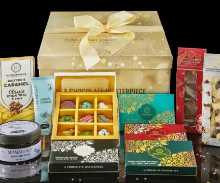 מארז שוקולד וקוסמטיקה לאישה XXL