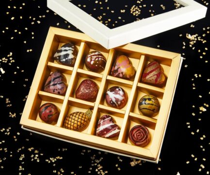 מארז 12 פרלינים עבודת יד