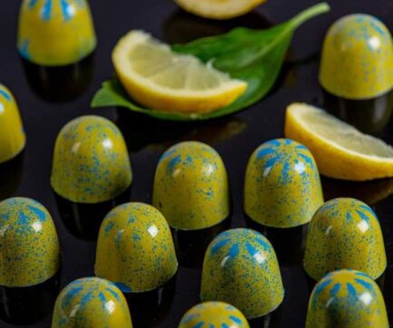 ייצור שוקולדים מיוחדים