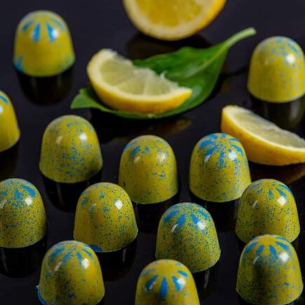 ייצור שוקולדים מיוחדים